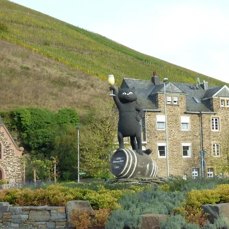 Mosel Kleine Merle * Zell an der Mosel